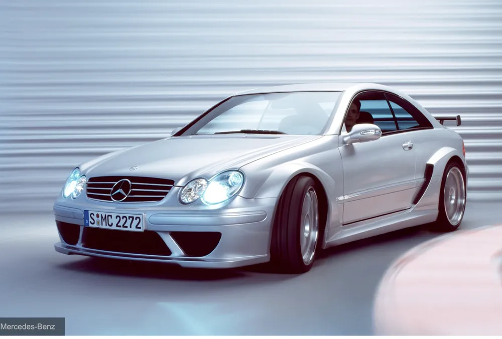 Mercedes-Benz CLK DTM AMG (180 Chế tạo). Ảnh: Carbuzz.