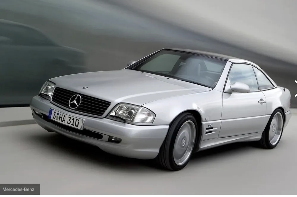 Mercedes-Benz SL 73 AMG (có 85 chiếc). Ảnh: Carbuzz.