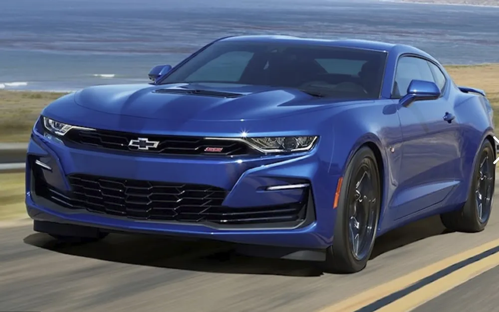 Chevrolet Camaro LT1 - 455 mã lực với giá 37.495 đô la. Ảnh: Carbuzz.