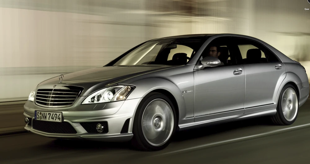 W221 S550. Ảnh: Hotcars.