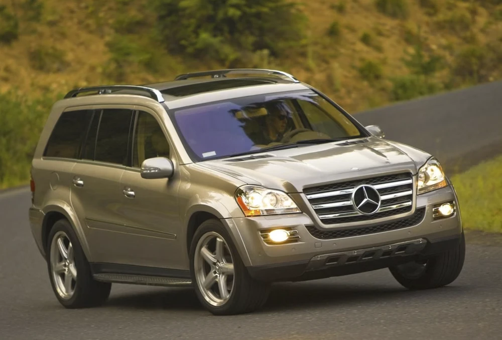 X164 GL-Class. Ảnh: Hotcars.