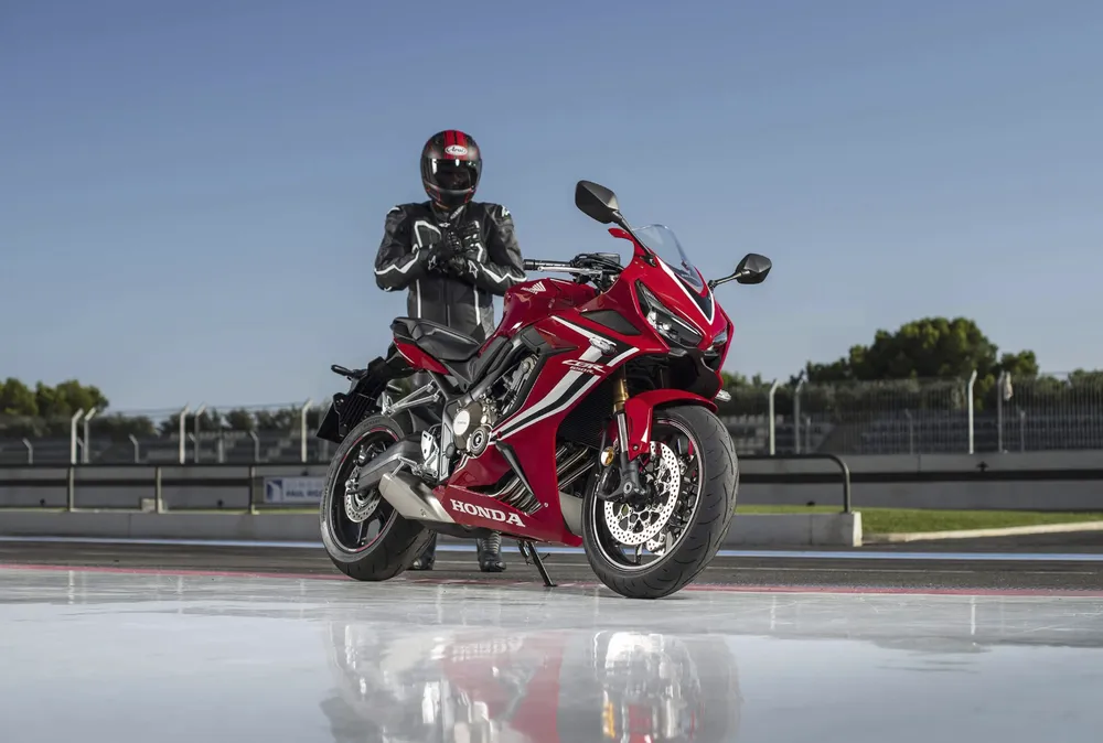 Honda CBR 650R. Ảnh: Motorbiscuit. Honda CBR 650R. Ảnh: Motorbiscuit.