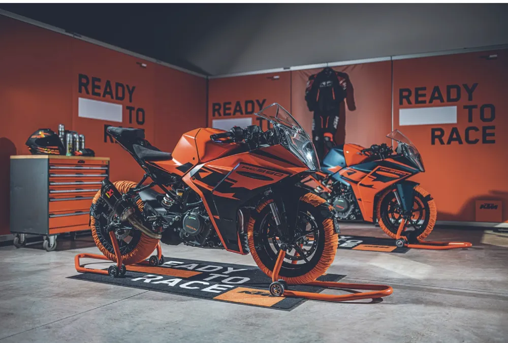 KTM RC 390. Ảnh: Motorbiscuit. KTM RC 390. Ảnh: Motorbiscuit.
