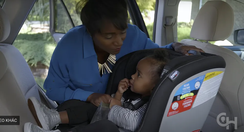 Luôn thắt dây an toàn và bỏ bớt quần áo cồng kềnh. Ảnh: Motorbiscuit. Luôn thắt dây an toàn và bỏ bớt quần áo cồng kềnh. Ảnh: Motorbiscuit.