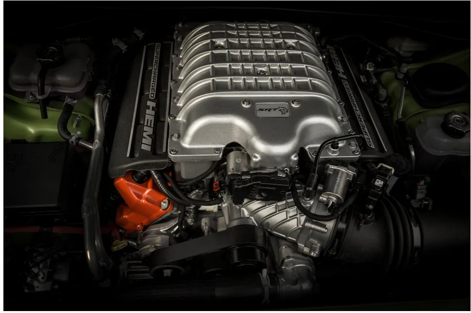 SRT Hellcat 6.2L V8 siêu nạp. Ảnh: Motorbiscuit.