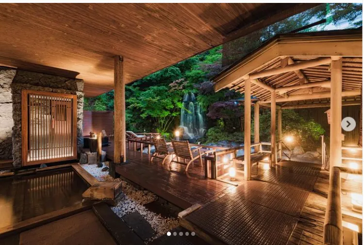 Suối nước nóng Noboribetsu Onsen. Ảnh: Thetravel. Suối nước nóng Noboribetsu Onsen. Ảnh: Thetravel.