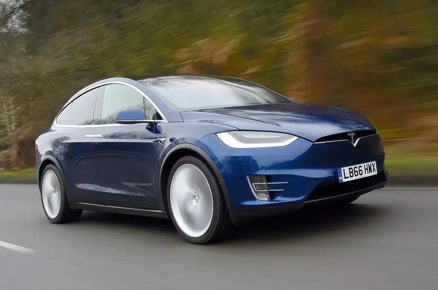 Tesla Model X. Ảnh: Hotcars.