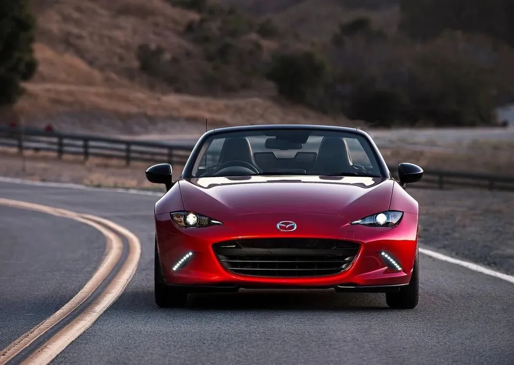 2022 Mazda MX-5. Ảnh: Hotcars.