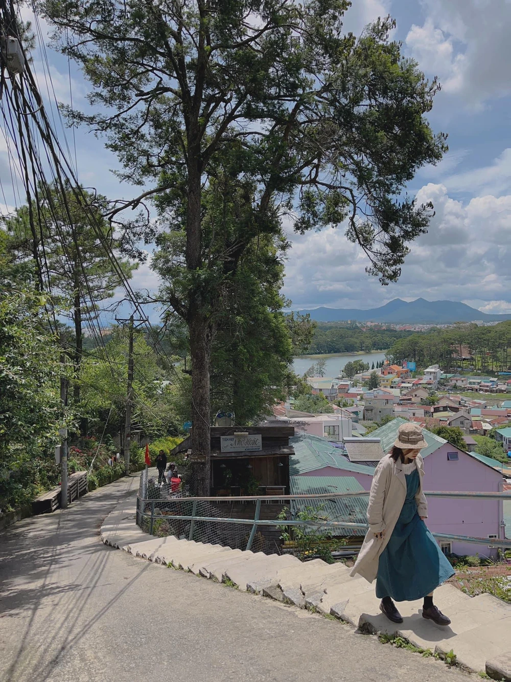 Dốc số 7 Trần Hưng Đạo là địa điểm lý tưởng để check-in. Ảnh: IDALAT. Dốc số 7 Trần Hưng Đạo là địa điểm lý tưởng để check-in. Ảnh: IDALAT.