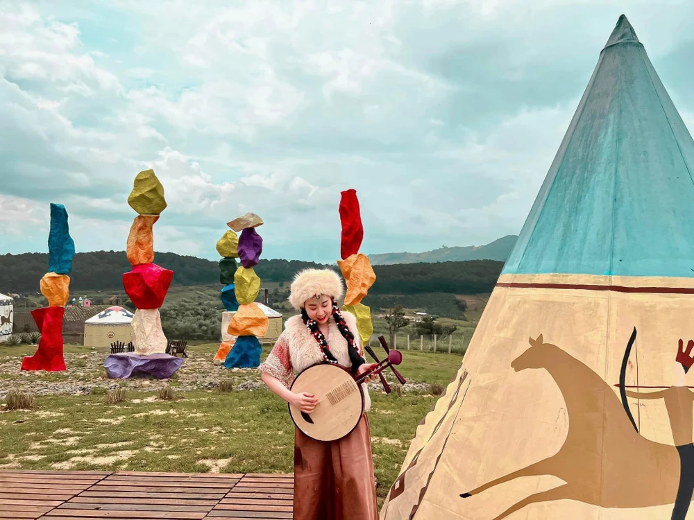 Nhiều góc check-in cực hấp dẫn. Ảnh: Fanpage Mongo Land Dalat. Nhiều góc check-in cực hấp dẫn. Ảnh: Fanpage Mongo Land Dalat.