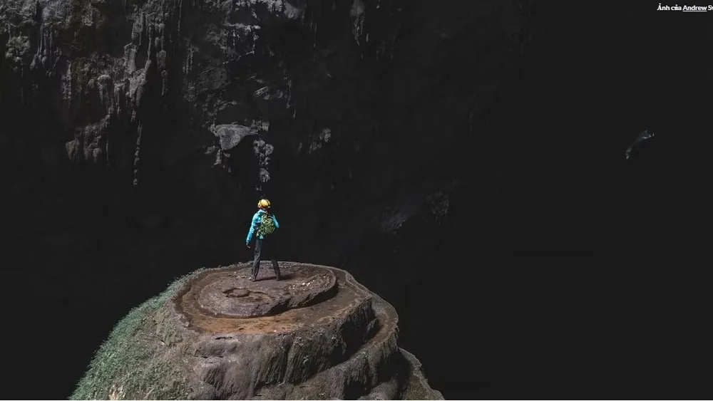 Hang Sơn Đoòng là một hang động độc nhất vô nhị và lớn nhất thế giới. Ảnh: Thetravel.