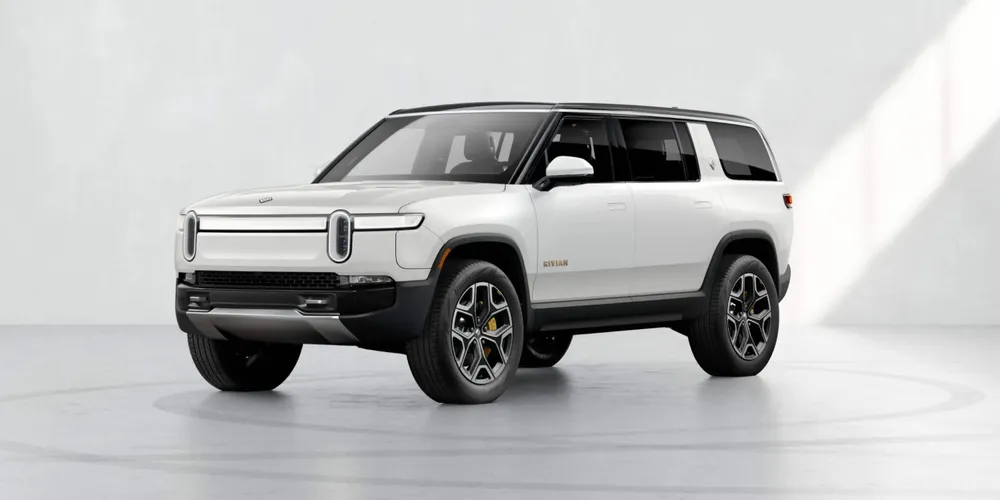 Rivian R1S 2023 có giá 79.800 USD. Ảnh: Hotcars. Rivian R1S 2023 có giá 79.800 USD. Ảnh: Hotcars.