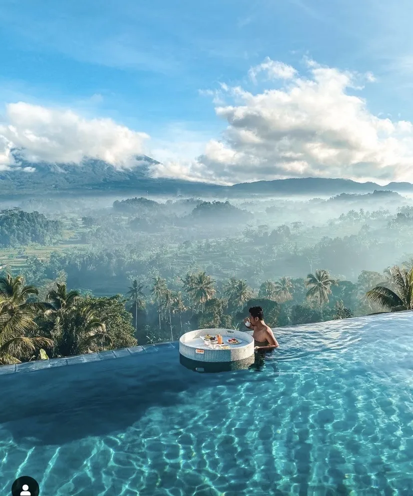 Đảo Bali là hòn đảo lớn nhất châu Á. Ảnh: Thetravel.