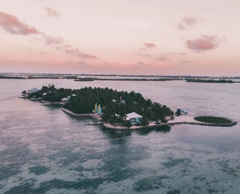 Cayo Espanto, một khu nghỉ dưỡng trên đảo. Ảnh: Thetravel. Cayo Espanto, một khu nghỉ dưỡng trên đảo. Ảnh: Thetravel.