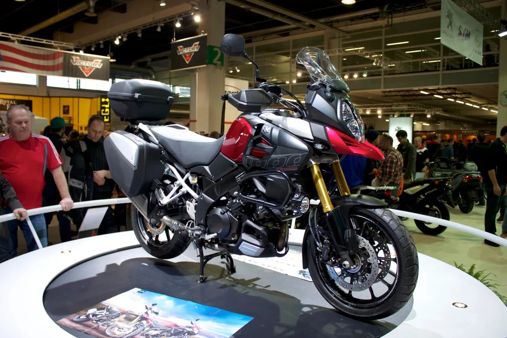 Suzuki V-Strom 1000 2016 có giá 9.330 USD. Ảnh: Hotcars.
