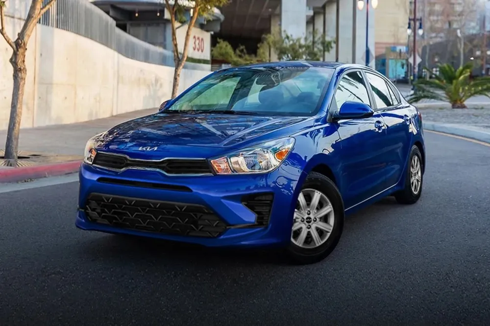 Kia Rio S 2023 có mức giá trung bình là 20.240 USD. Ảnh: Motorbiscuit.