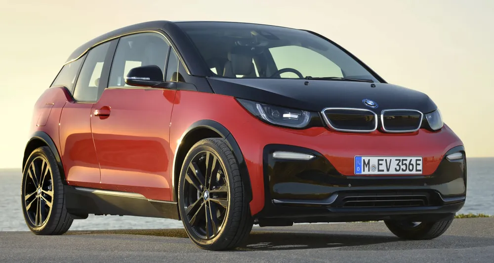 BMW i3 2017, chi phí bảo dưỡng trung bình gần 27 triệu đồng/năm. Ảnh: Hotcars. BMW i3 2017, chi phí bảo dưỡng trung bình gần 27 triệu đồng/năm. Ảnh: Hotcars.