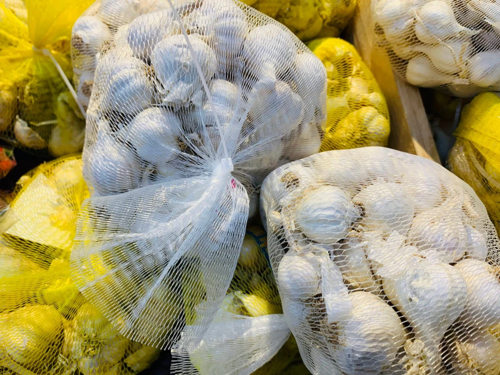 Tỏi không chỉ là những hương vị để món ăn được thơm ngon và đậm đà hơn mà nó còn rất tốt cho răng. Ảnh: PHƯƠNG LÊ.