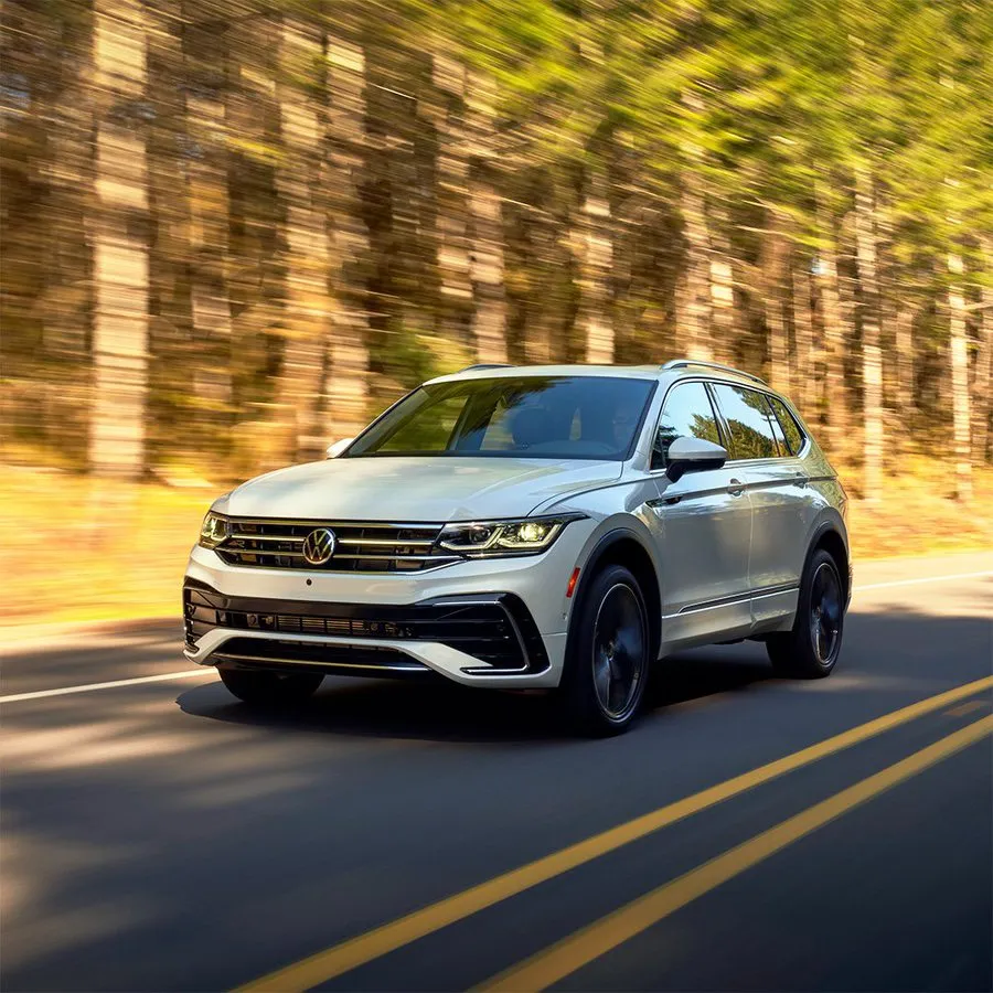 Volkswagon Tiguan có tên gọi từ sự kết hợp giữa “tiger” và “iguana”. Ảnh: Motorbiscuit. Volkswagon Tiguan có tên gọi từ sự kết hợp giữa “tiger” và “iguana”. Ảnh: Motorbiscuit.