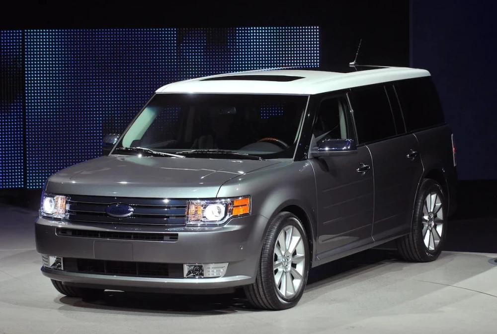 Ford Flex là một chiếc SUV hình hộp với thiết kế bóng bảy. Ảnh: Motorbiscuit.
