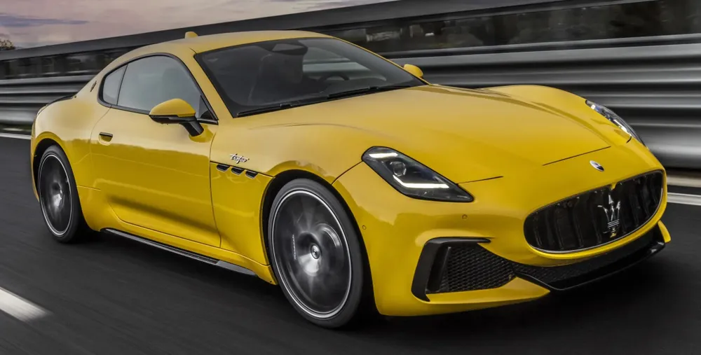 Maserati GranTurismo Trofeo 2024 có giá 207.000 USD. Ảnh: Hotcars.