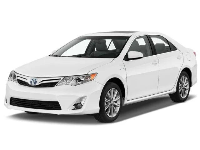 Toyota Camry Hybrid 2014 đã qua sử dụng có giá trung bình khoảng từ 15.000- 17.000 USD. Ảnh: Motorbiscuit.