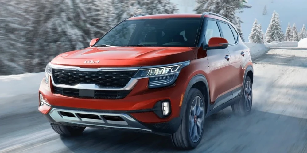 Kia Seltos 2023 có nội thất rộng rãi và cảm giác lái năng động hấp dẫn. Ảnh: Motorbiscuit. Kia Seltos 2023 có nội thất rộng rãi và cảm giác lái năng động hấp dẫn. Ảnh: Motorbiscuit.