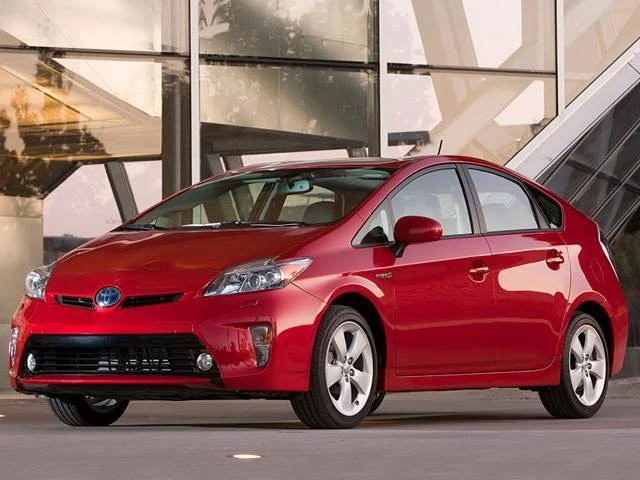 Toyota Prius 2012 là mẫu xe bán chạy nhất trong lịch sử của nhãn hiệu. Ảnh: Motorbiscuit.