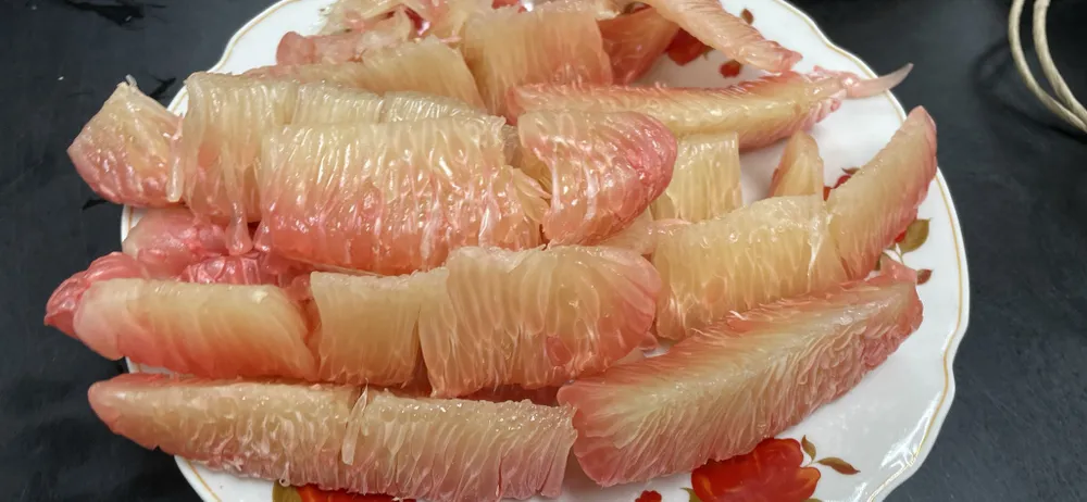 Bưởi có khả năng giúp kháng insulin. Ảnh: PHƯƠNG LÊ.