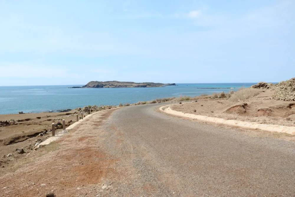 Phú Quý là nơi để du khách tận hưởng bầu không khí tĩnh lặng và thư thái. Ảnh: VĂN THANH.