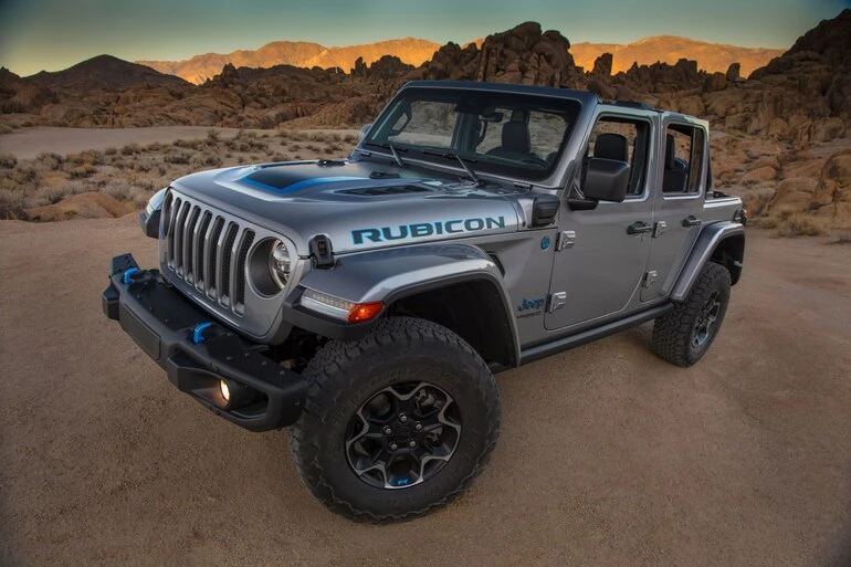 Jeep Wrangler 4xe là phiên bản plug-in hybrid của Wrangler. Ảnh: Motorbiscuit.