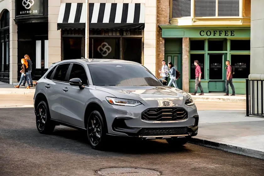 Honda HR-V 2024. Ảnh: Carbuzz. Honda HR-V 2024. Ảnh: Carbuzz.