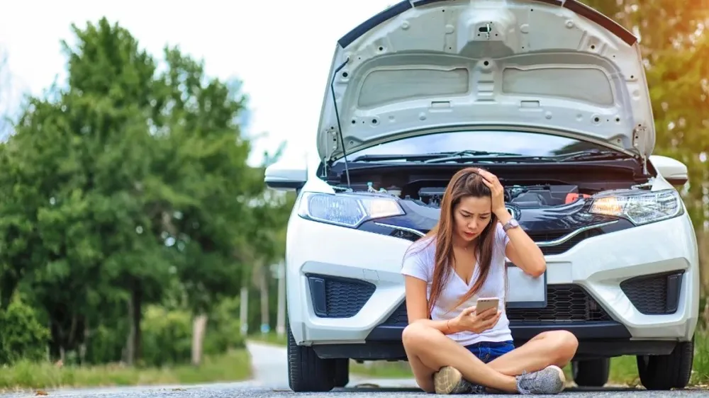 Nói chung, ắc quy ô tô cần thay ít nhất 3 đến 5 năm. Ảnh: Motorbiscuit. Nói chung, ắc quy ô tô cần thay ít nhất 3 đến 5 năm. Ảnh: Motorbiscuit.