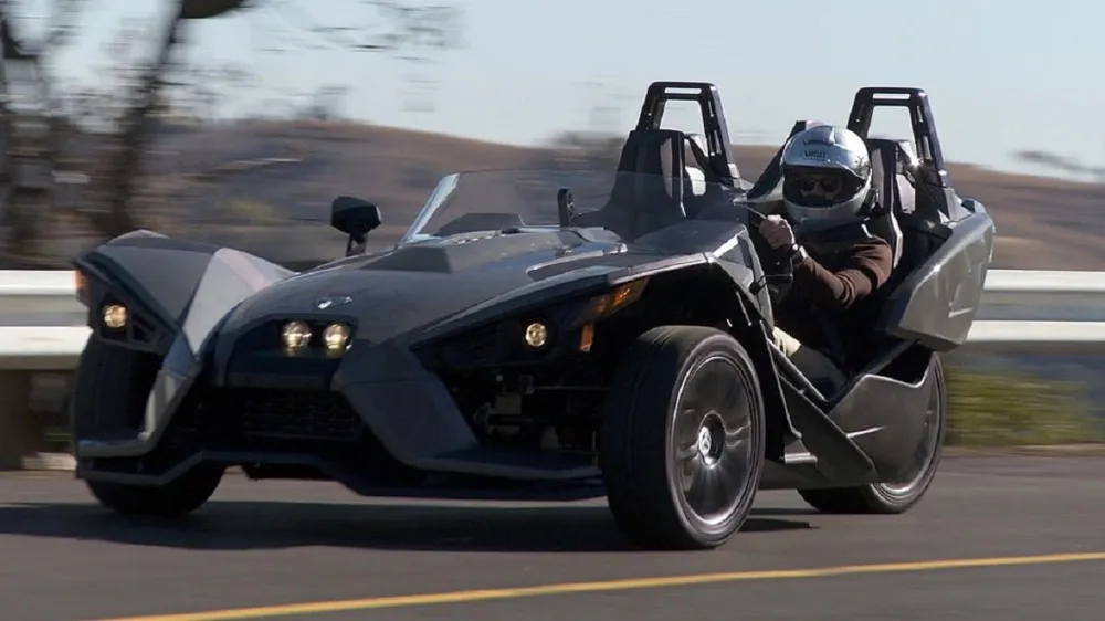 Polaris Slingshot S 2023 có giá khởi điểm 21.499 USD. Ảnh: Motorbiscuit. Polaris Slingshot S 2023 có giá khởi điểm 21.499 USD. Ảnh: Motorbiscuit.