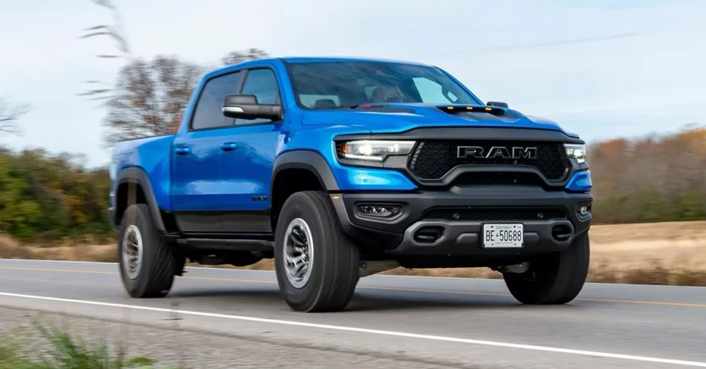 Ram 1500 TRX 2021 tăng tốc 0-100 km/h trong 3,7 giây. Ảnh: Hotcar.