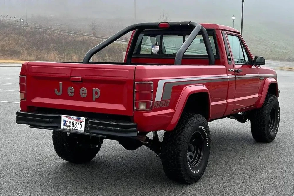 Xe Jeep Comanche 1989. Ảnh: Motorbiscuit.