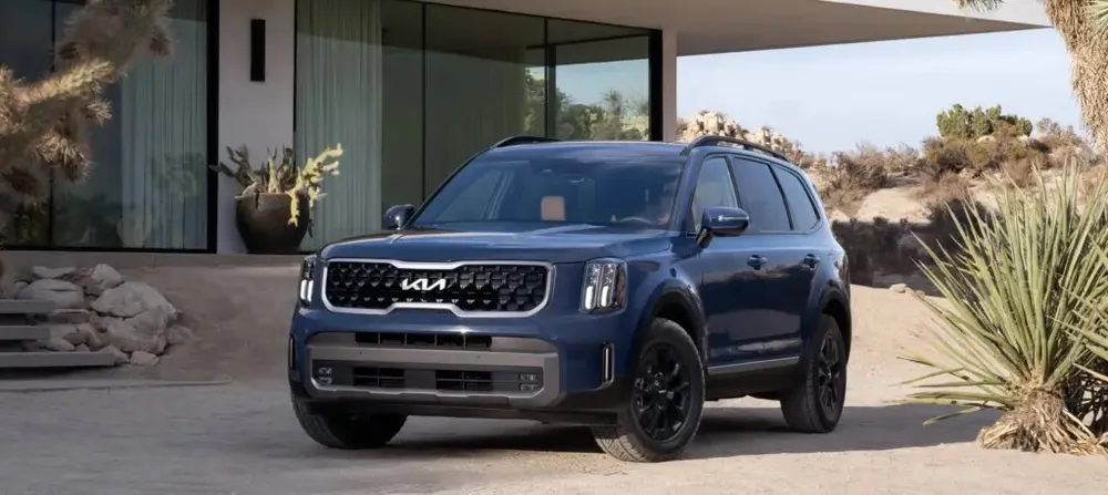 Kia Telluride có giá hơn 870 triệu đồng. Ảnh: Motorbiscuit. Kia Telluride có giá hơn 870 triệu đồng. Ảnh: Motorbiscuit.