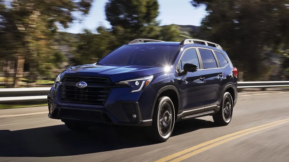 Subaru Ascent có giá hơn 820 triệu đồng. Ảnh: Motorbiscuit. Subaru Ascent có giá hơn 820 triệu đồng. Ảnh: Motorbiscuit.