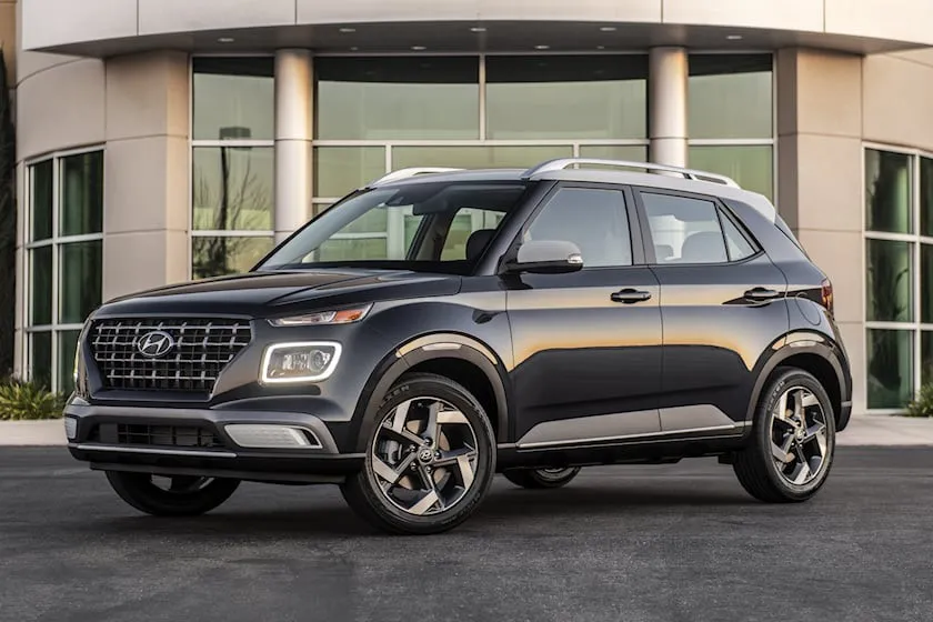 Hyundai 2023 có giá 462 triệu đồng. Ảnh: Carbuzz. Hyundai 2023 có giá 462 triệu đồng. Ảnh: Carbuzz.