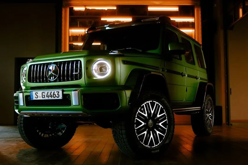 Mercedes-AMG G63 4x4 Squared có giá dưới 8,3 tỉ đồng. Ảnh: Carbuzz. Mercedes-AMG G63 4x4 Squared có giá dưới 8,3 tỉ đồng. Ảnh: Carbuzz.