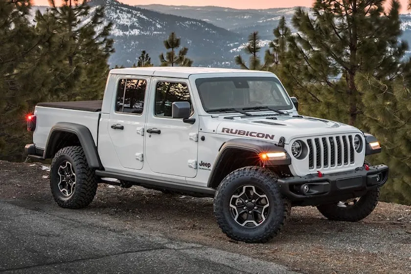 Jeep Gladiator. Ảnh: Carbuzz. Jeep Gladiator. Ảnh: Carbuzz.