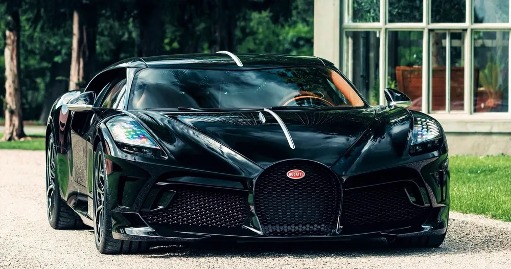 Bugatti La Voiture Noire 2019 có giá ước tính là 12,8 triệu USD. Ảnh: Hotcars.