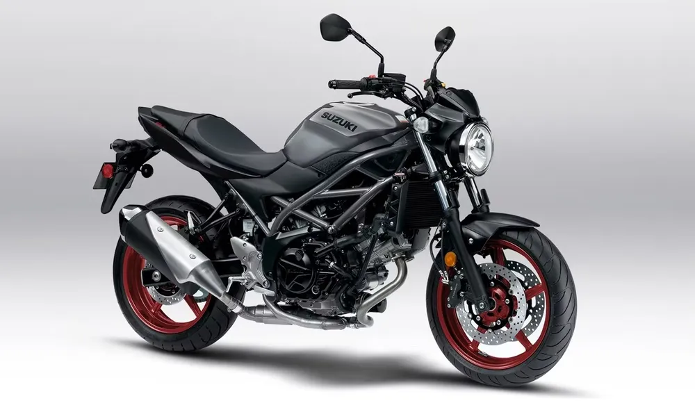 Suzuki SV650 có giá 7.399 USD. Ảnh: HOTCARS.