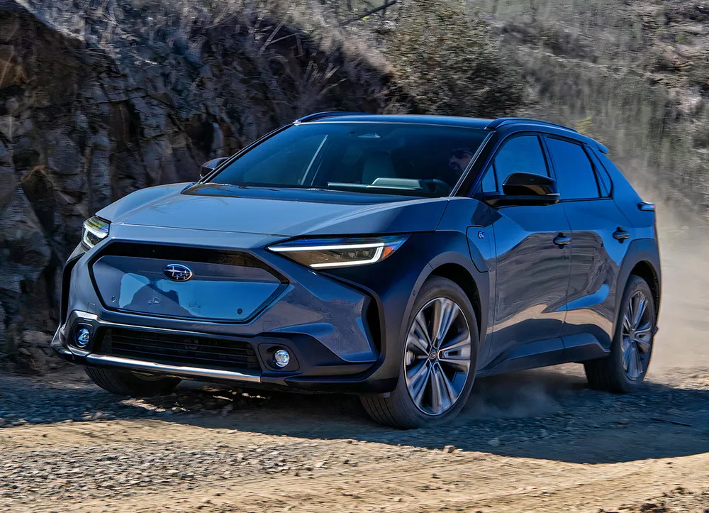 Subaru Solterra có giá khởi điểm 44.995 USD. Ảnh: Motorbiscuit.