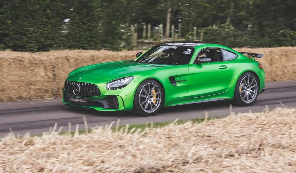 AMG GT-R 2016. Ảnh: Motorbiscuit.