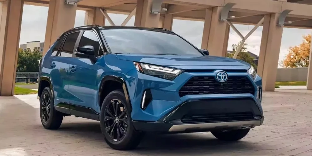 Toyota RAV4 Hybrid 2023. Ảnh: Motorbiscuit. Toyota RAV4 Hybrid 2023. Ảnh: Motorbiscuit.