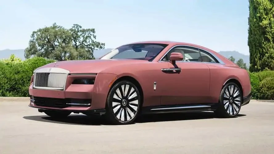 Xe tăng tốc từ 0-100 km/h trong 4,4 giây. Ảnh: Motor 1. Xe tăng tốc từ 0-100 km/h trong 4,4 giây. Ảnh: Motor 1.