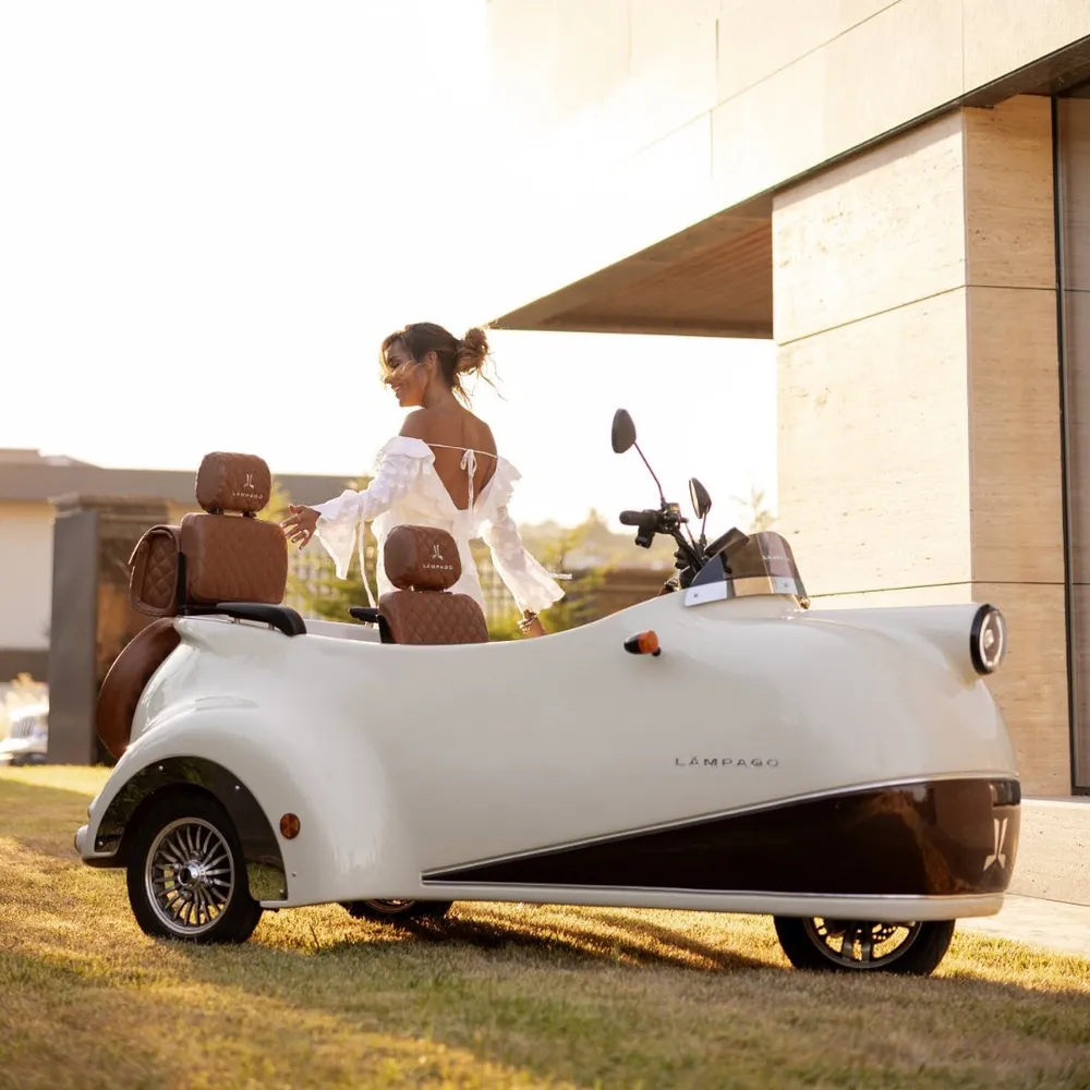 Chiếc xe ba bánh này có khả năng đạt tốc độ tối đa 45 km/h . Ảnh: Autoevolution. Chiếc xe ba bánh này có khả năng đạt tốc độ tối đa 45 km/h . Ảnh: Autoevolution.