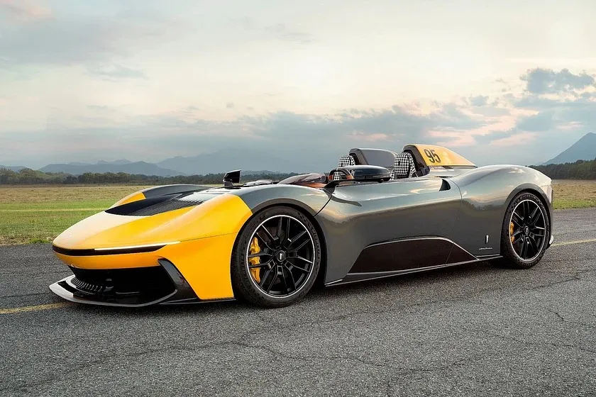 Automobili Pininfarina B95. Ảnh: Carbuzz.