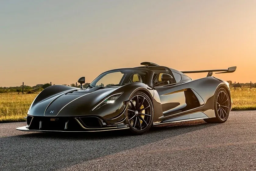 Hennessey Venom F5 Revolution Roadster. Ảnh: Carbuzz.